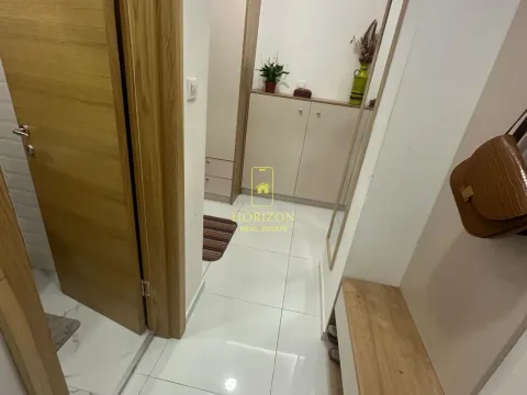 Prodaja, trosoban stan, 89m², Drpe Mandića, Podgorica - image 8