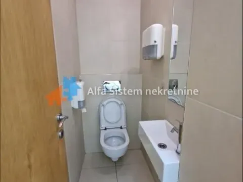 Izdavanje, trosoban stan, 116m², Savski Venac, Beograd - image 32