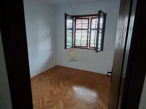 Izdavanje, dvosoban stan, 67m², Momišići, Podgorica - image 4