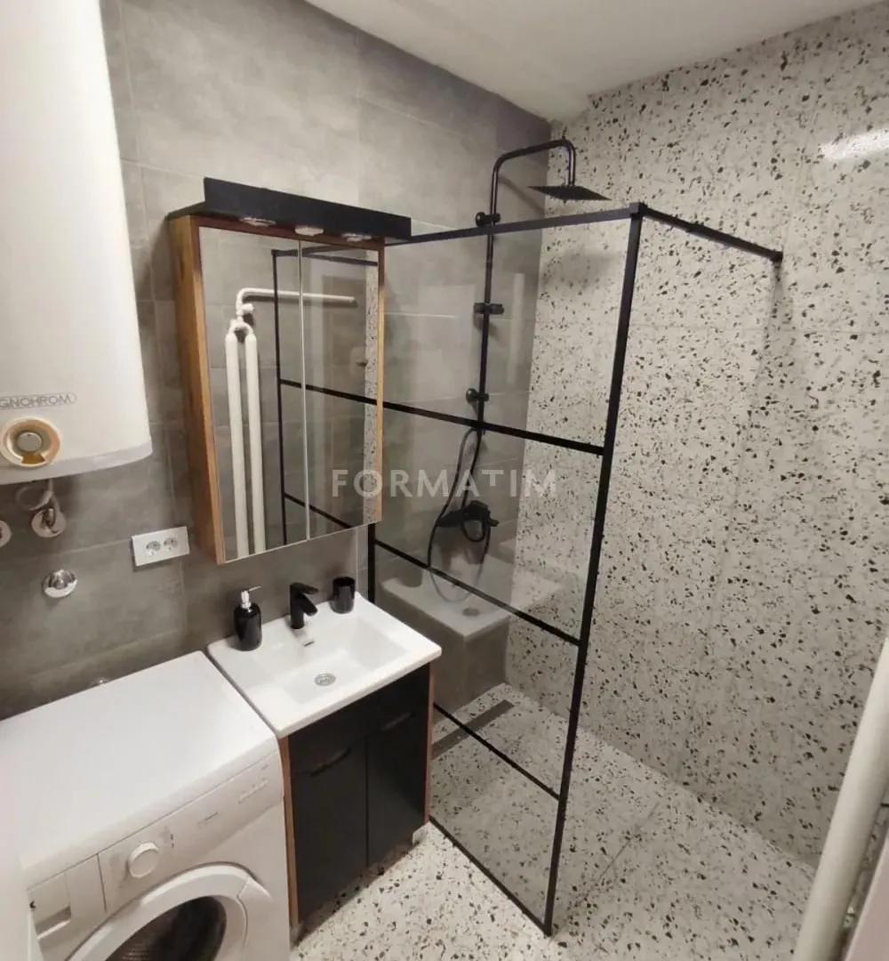 Rent, three bedroom apartment, 85m², Savski Venac, Beograd