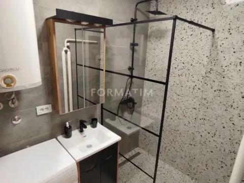 Izdavanje, trosoban stan, 85m², Savski Venac, Beograd - image 5