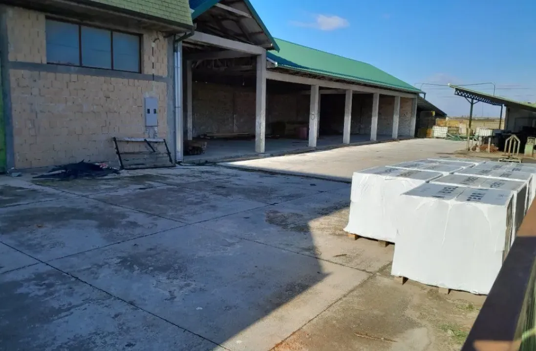 Sale, office space, 860m², Veternik, Novi Sad Sve Podlokacije