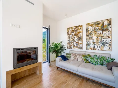 Prodaja, kuća, 220m², Tivat, Crna Gora - image 13