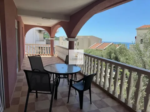 Prodaja, dvosoban stan, 87m², Pržno, Budva