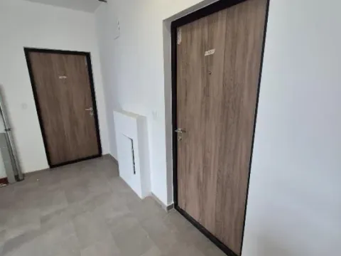 Prodaja, trosoban stan, 71m², Centar, Stara Pazova - image 15