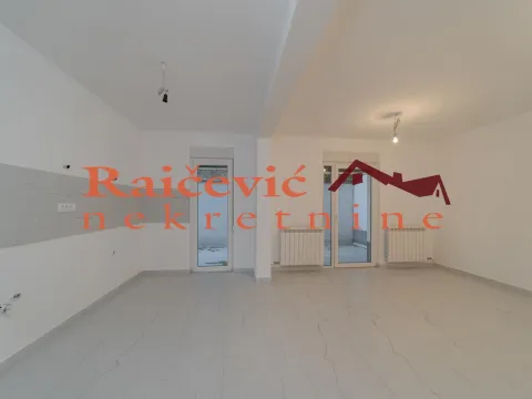 Prodaja, trosoban stan, 95m², Grocka, Beograd - image 2