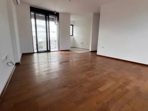 Prodaja, trosoban stan, 74m², Ilino, Bar - image 1