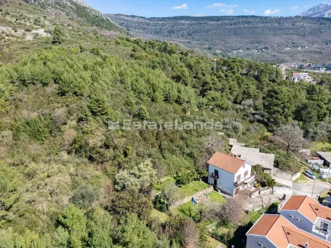 Zemljište in Dumidran