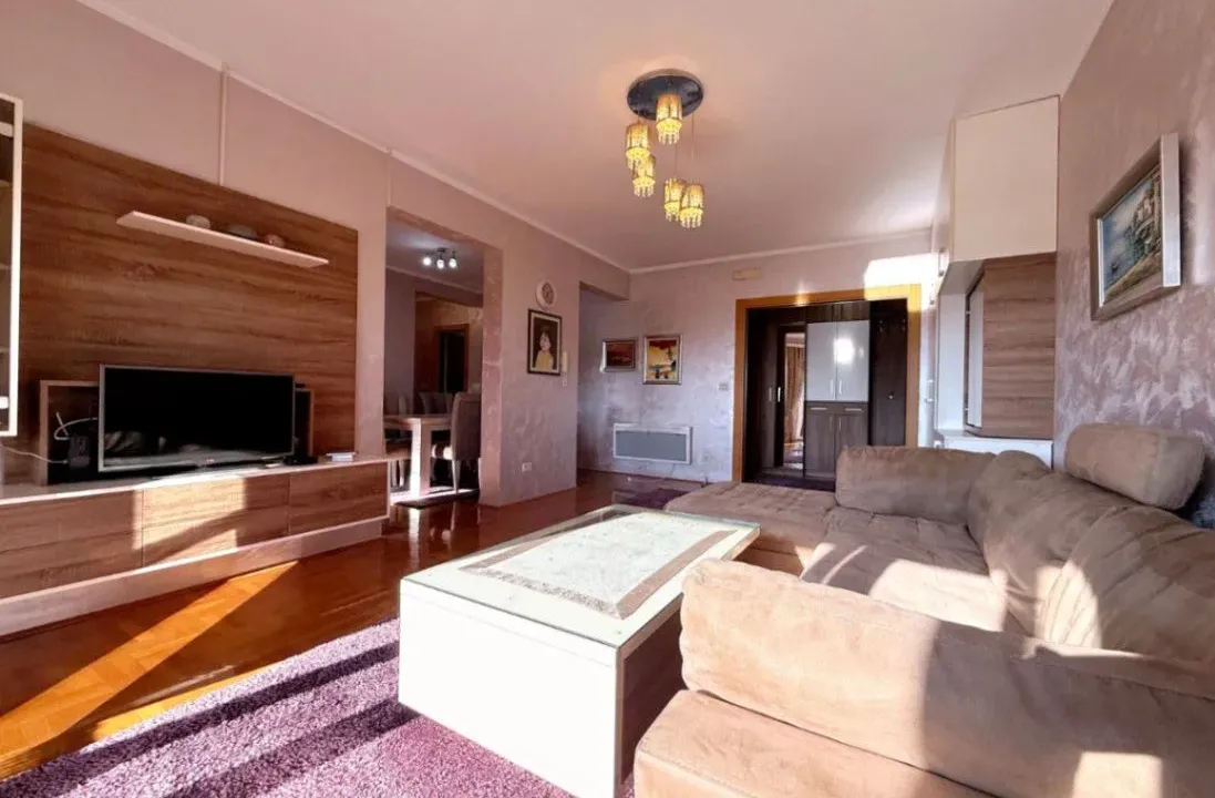 Prodaja, dvosoban stan, 84m², Makedonsko naselje, Bar