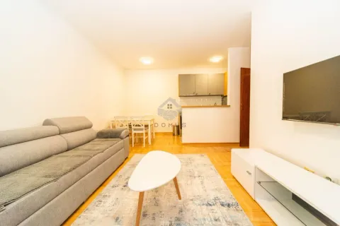 Rent, two bedroom apartment, 65m², Stari Aerodrom, Podgorica - image 2
