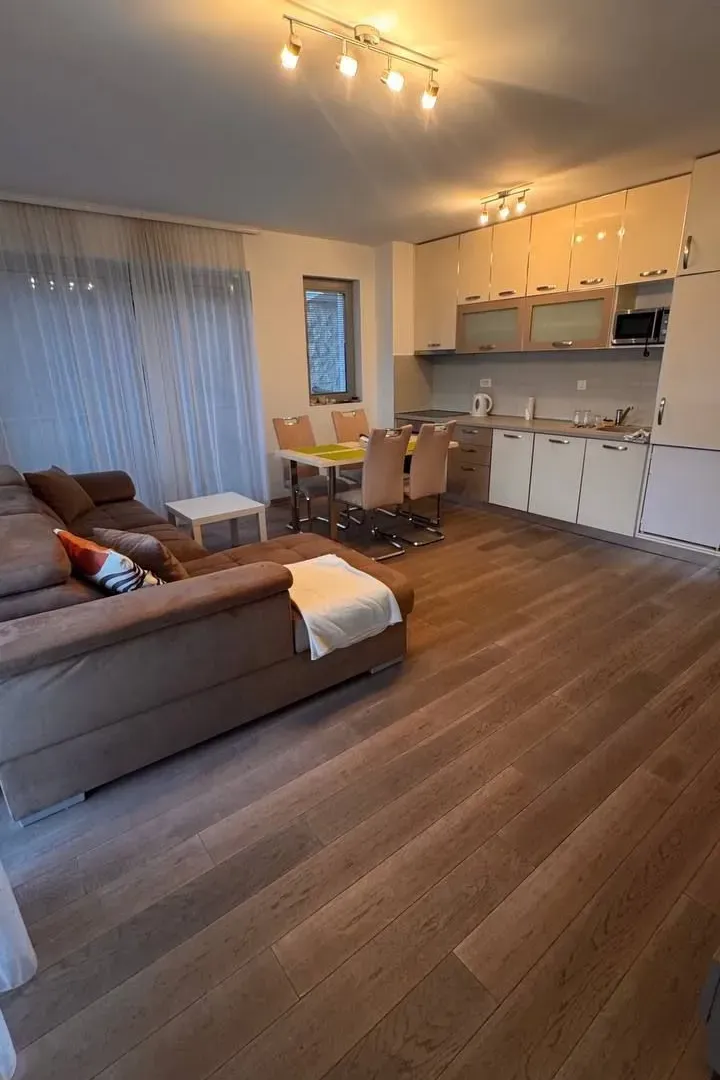 Prodaja, jednosoban stan, 62m², Pržno, Budva