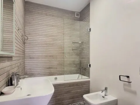Izdavanje, dvosoban stan, 103m², Budva okolina, Budva - image 6