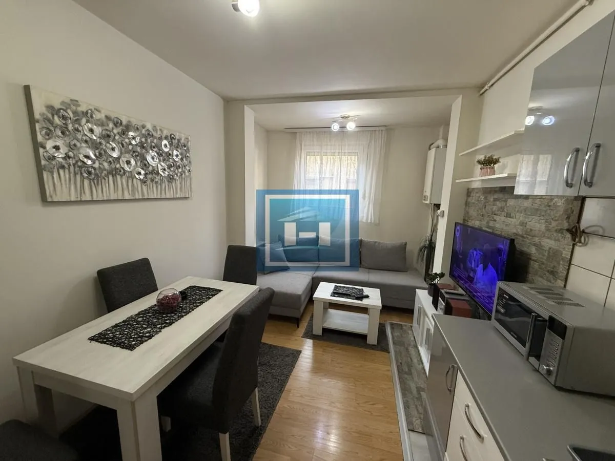 Izdavanje, jednosoban stan, 41m², Centar, Jagodina