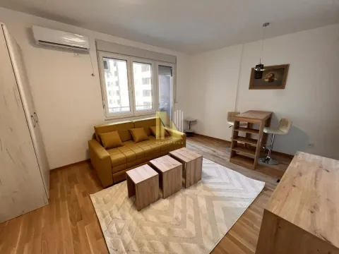 Izdavanje, garsonjera, 30m², Avijatičarsko naselje, Novi Sad Sve Podlokacije - image 5