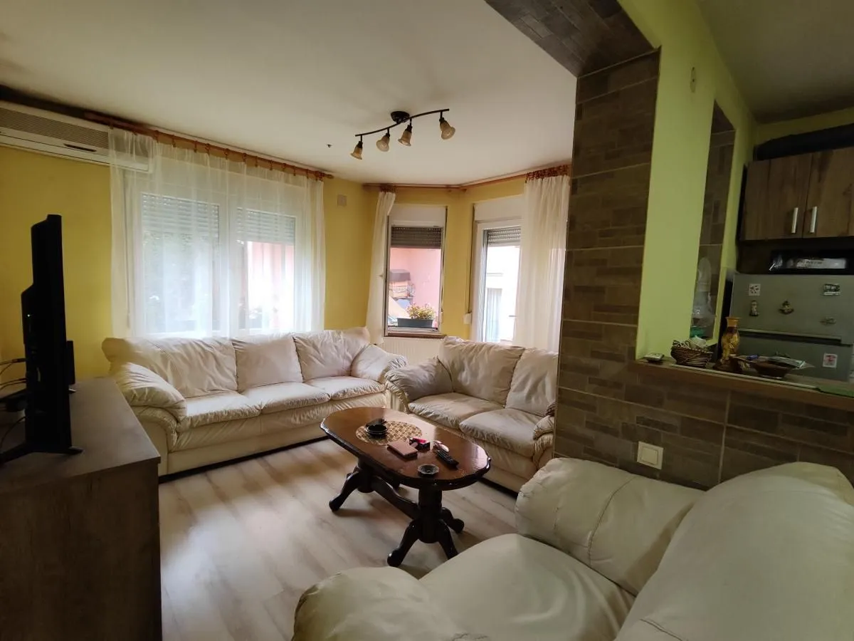 Prodaja, kuća, 336m², Tavrića obori, Jagodina