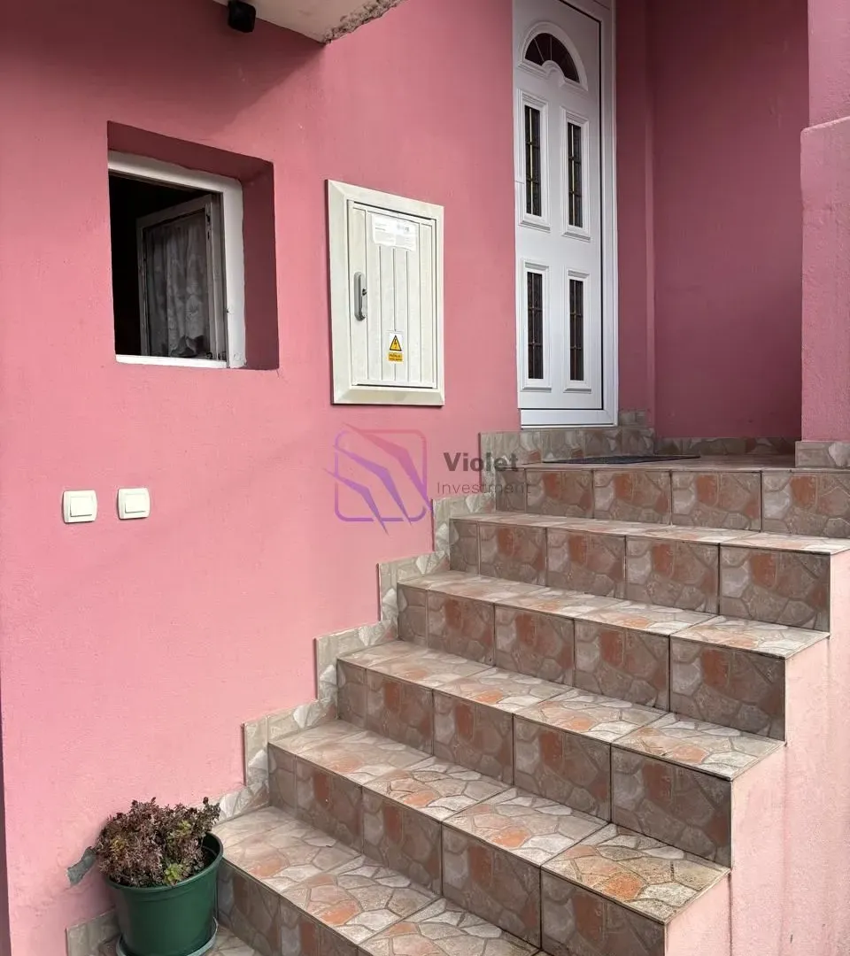Prodaja, kuća, 89m², Stari Aerodrom, Podgorica