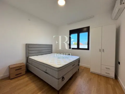 Izdavanje, kuća, 200m², Donji Kokoti, Podgorica - image 7