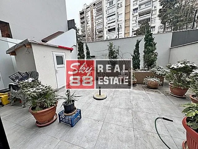 Prodaja, dvosoban stan, 103m², Vračar Sve Podlokacije, Beograd