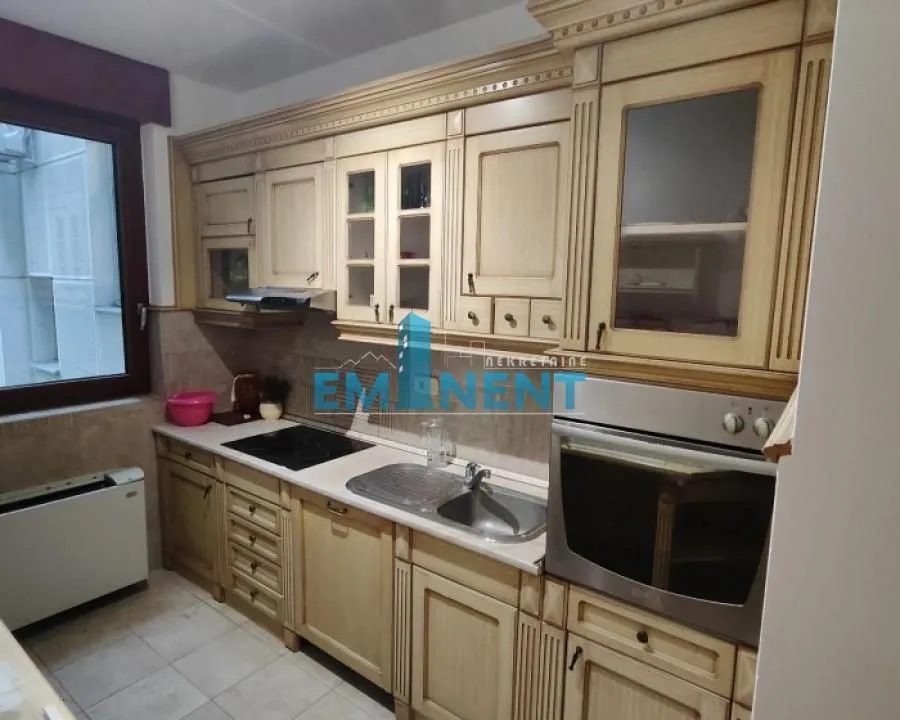 Rent, four bedroom apartment, 115m², Kalenić Pijaca, Vračar Sve Podlokacije
