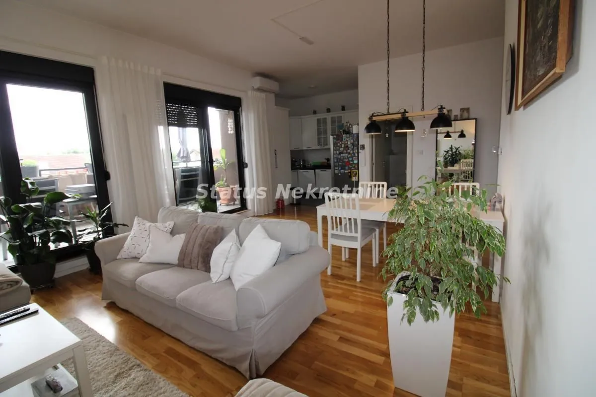 Prodaja, četvorosoban stan, 155m², Telep, Novi Sad Sve Podlokacije