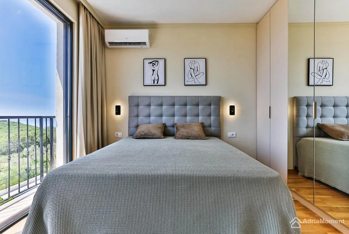 Sale, house, 220m², Reževići, Budva