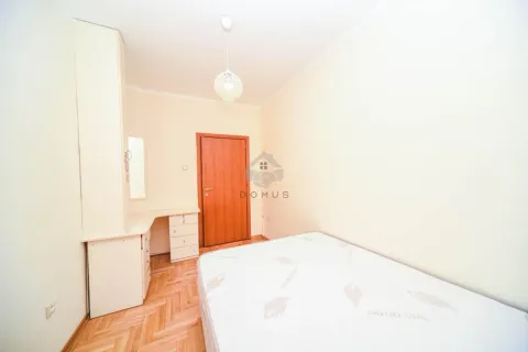Izdavanje, dvosoban stan, 57m², Preko Morače, Podgorica - image 7