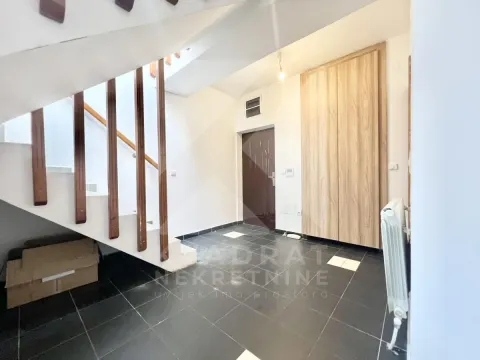 Rent, three bedroom apartment, 180m², Pobrežje, Podgorica - image 18