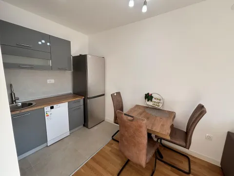 Rent, one bedroom apartment, 45m², Stari Aerodrom, Podgorica - image 4