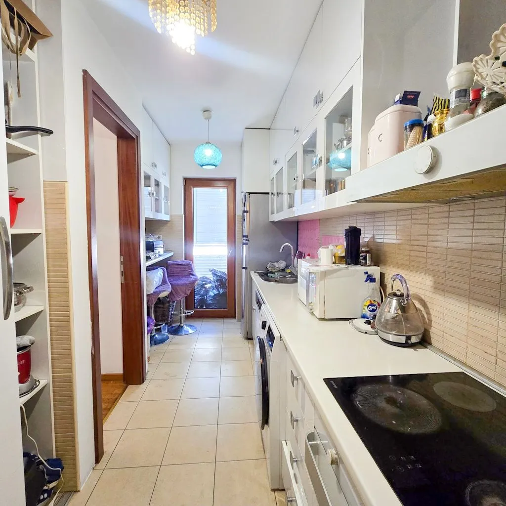 Prodaja, trosoban stan, 120m², Tološka šuma, Podgorica