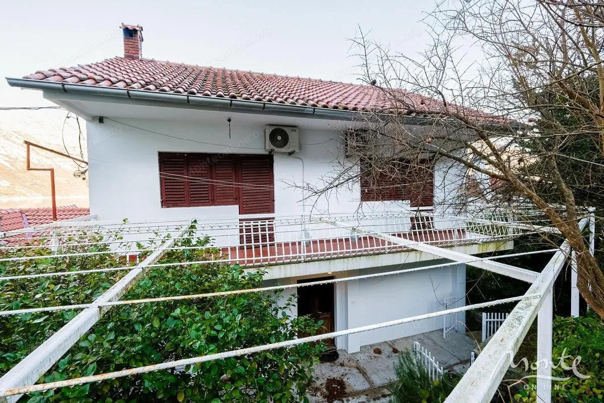 Prodaja, kuća, 333m², Kostanjica, Kotor