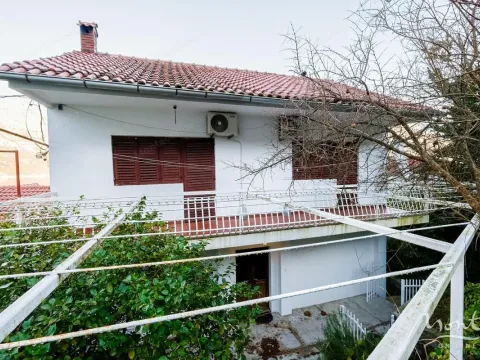 Prodaja, kuća, 333m², Kostanjica, Kotor - image 23