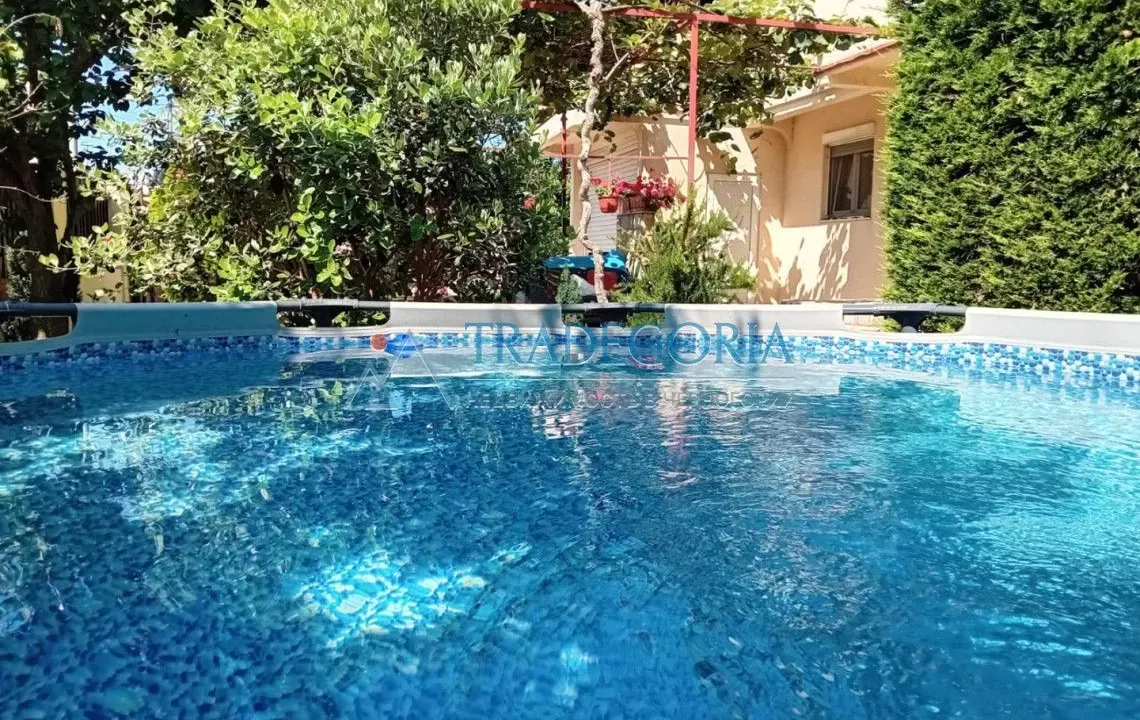 Sale, house, 180m², Bar, Crna Gora