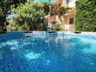 Sale, house, 180m², Bar, Crna Gora - image 1