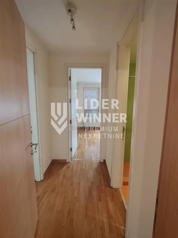 Sale, three bedroom apartment, 106m², Belvil, Beograd