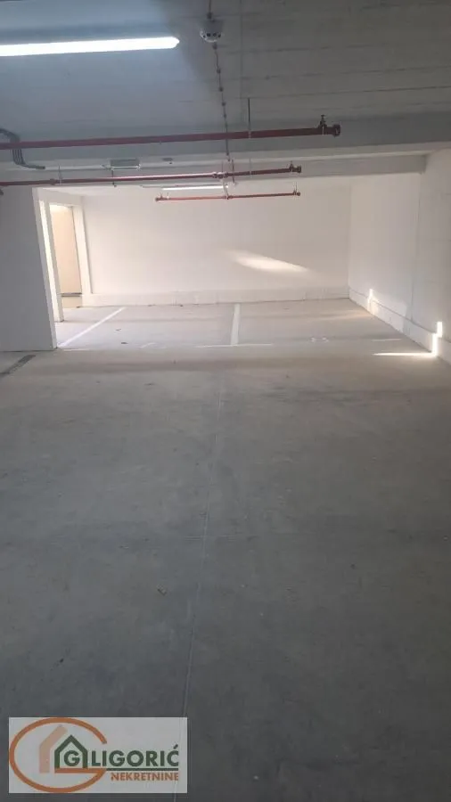 Sale, three bedroom apartment, 95m², Cvetkova Pijaca, Zvezdara Sve Podlokacije