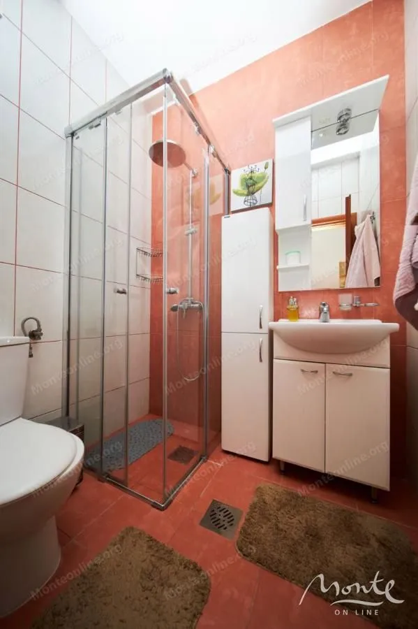 Sale, house, 495m², Bečići, Budva