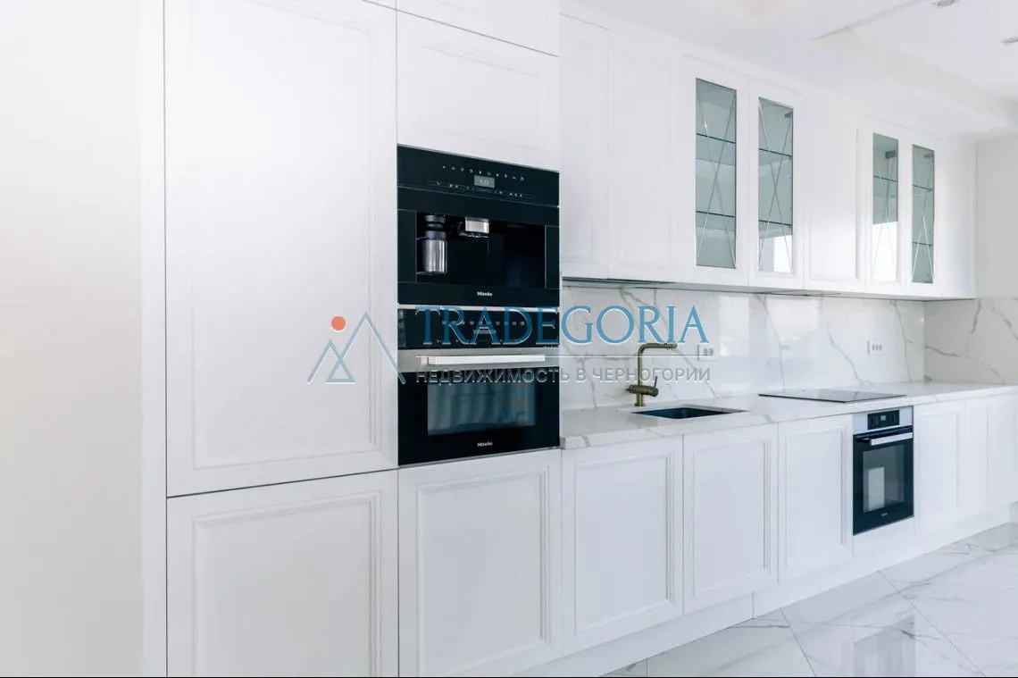 Prodaja, dvosoban stan, 151m², Đenovići, Herceg Novi