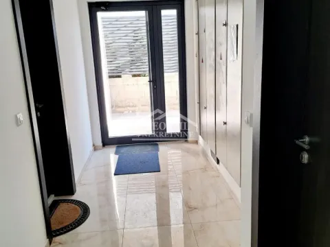 Rent, one bedroom apartment, 44m², Banjica, Voždovac Sve Podlokacije - image 12