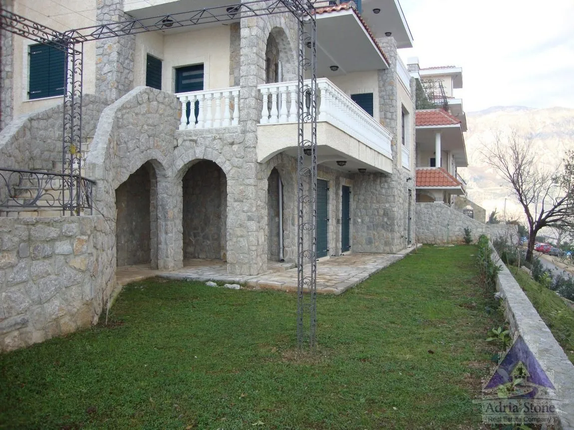 Prodaja, ugostiteljski objekat, 235m², Kostanjica, Kotor