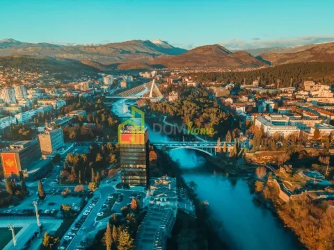 Izdavanje, poslovni prostor, 450m², Preko Morače, Podgorica - image 2