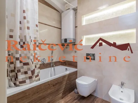 Izdavanje, trosoban stan, 98m², Lion, Zvezdara Sve Podlokacije - image 15