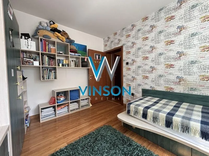 Prodaja, četvorosoban stan, 115m², Grbavica, Novi Sad Sve Podlokacije