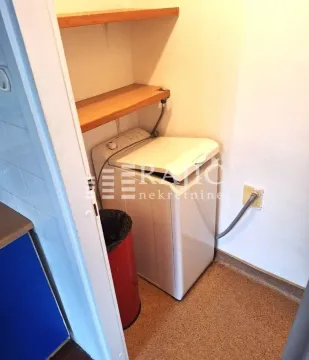Izdavanje, trosoban stan, 93m², Stari Grad, Beograd - image 2