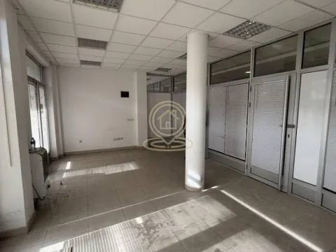 Sale, office space, 31m², Vašarište, Kragujevac - image 8