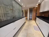 Izdavanje, trosoban stan, 265m², Gorica C, Podgorica - image 6