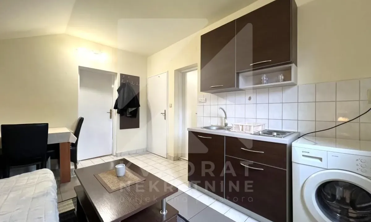 Izdavanje, jednosoban stan, 28m², Zagorič, Podgorica