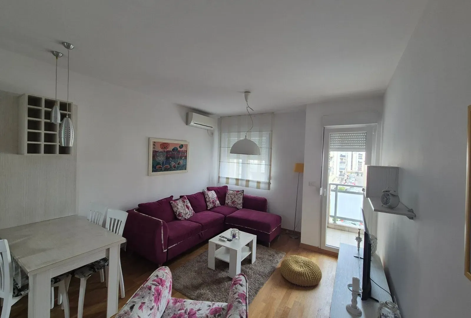 Izdavanje, jednosoban stan, 45m², City Kvart, Podgorica