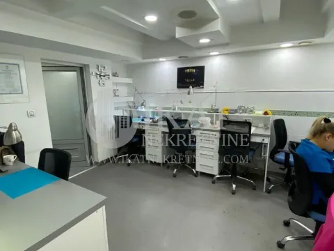 Prodaja, jednosoban stan, 66m², Vračar Hram, Vračar Sve Podlokacije - image 8