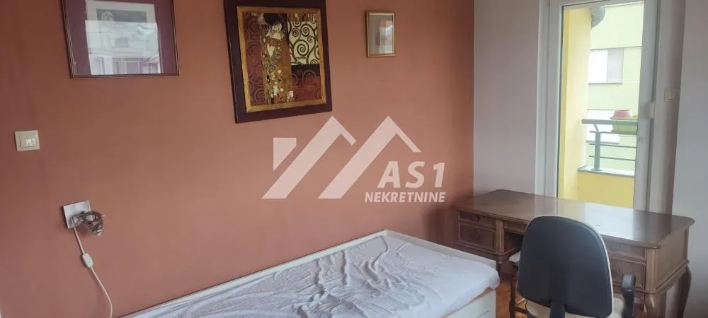 Izdavanje, dvosoban stan, 53m², Grbavica, Novi Sad Sve Podlokacije