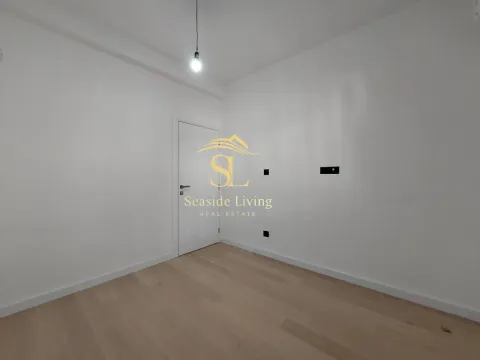 Sale, two bedroom apartment, 55m², Dobrota, Kotor - image 13